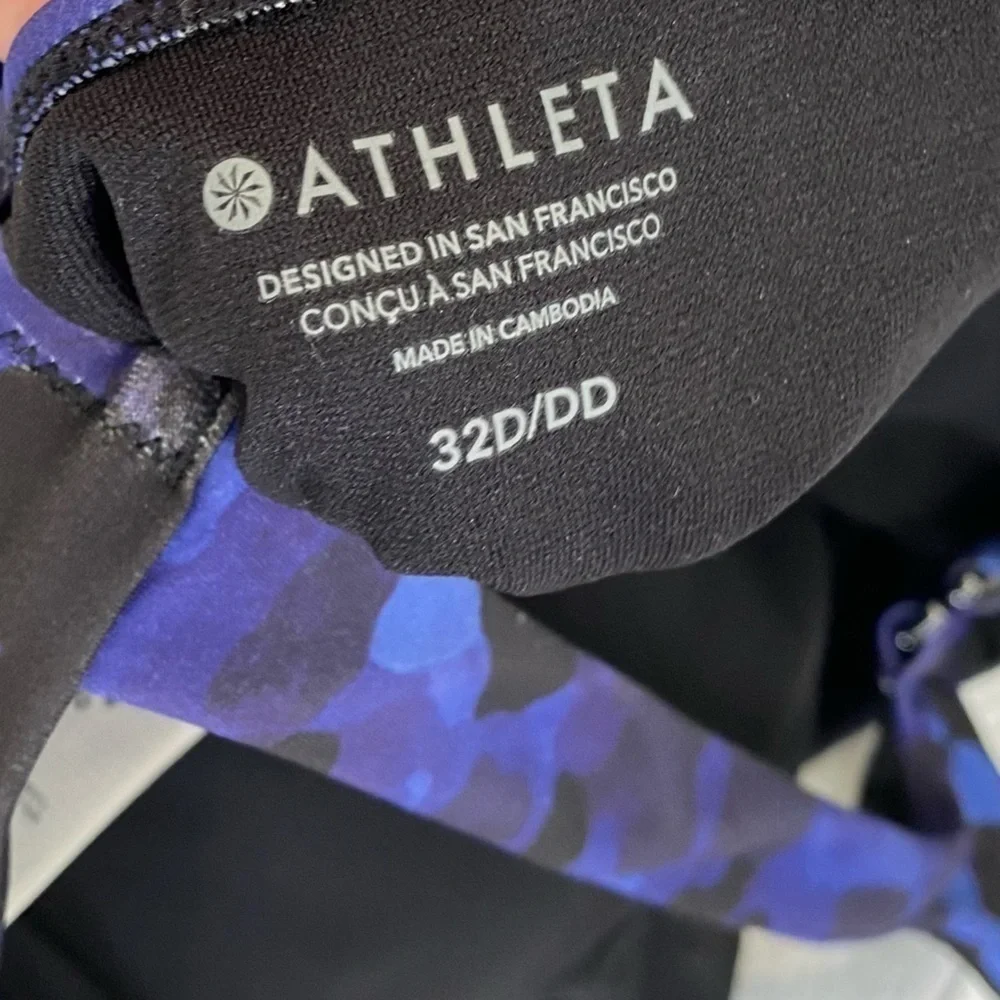 Athleta Blue Camouflage swim tankini top size 32 D/DD